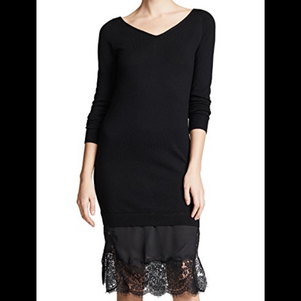 Sweater dress with bottom lace